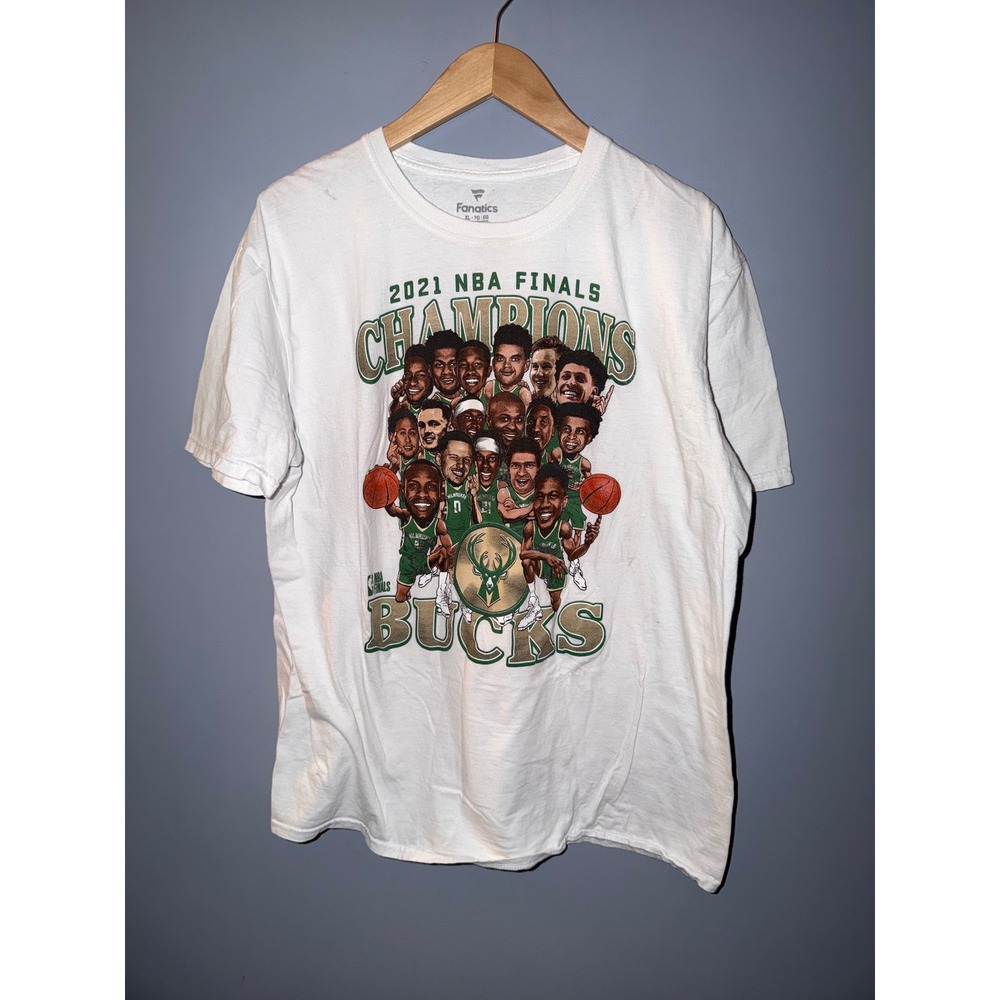 Fanatics Milwaukee Bucks 2021 NBA Finals Champions Caricature T-Shirt Mens XL